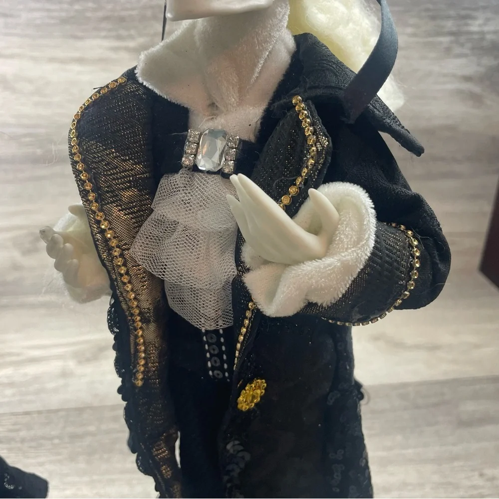 Dia De Los Muertos Bride Groom from Spooky Village Halloween 20